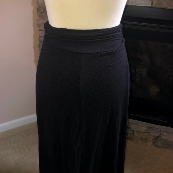 Black Maxi Skirt Medium - Picture 4 of 4